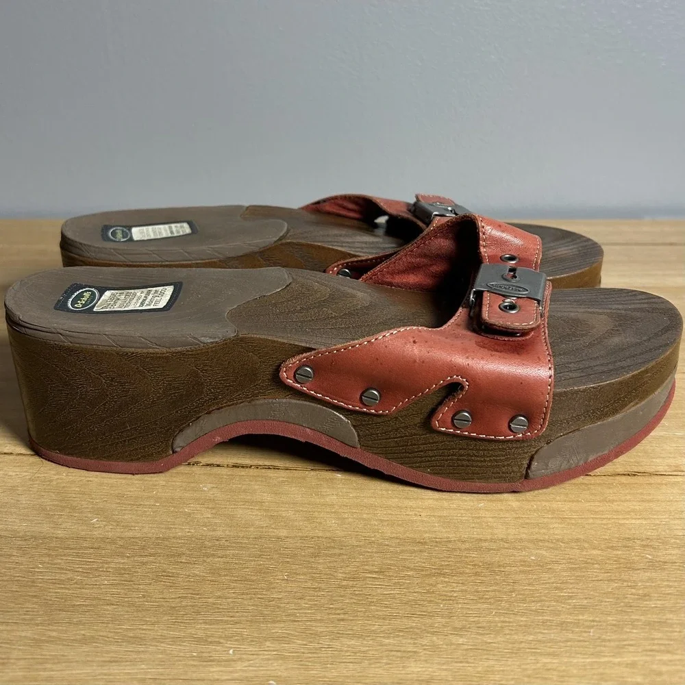 Dr. Scholl's Vintage Y2K 2000s Brick Red Leather Wedge Buckle Slide Sandals